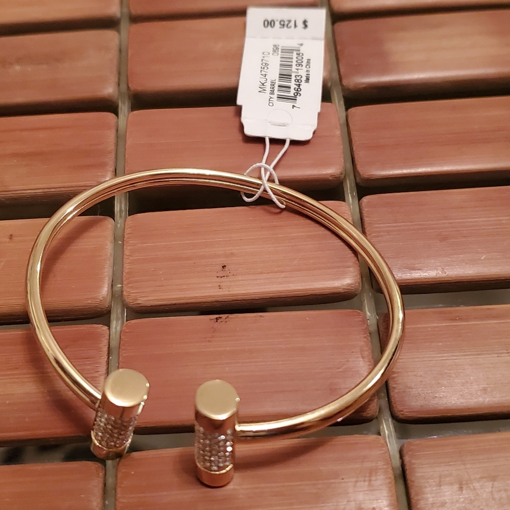 Michael Kors gold bracelet